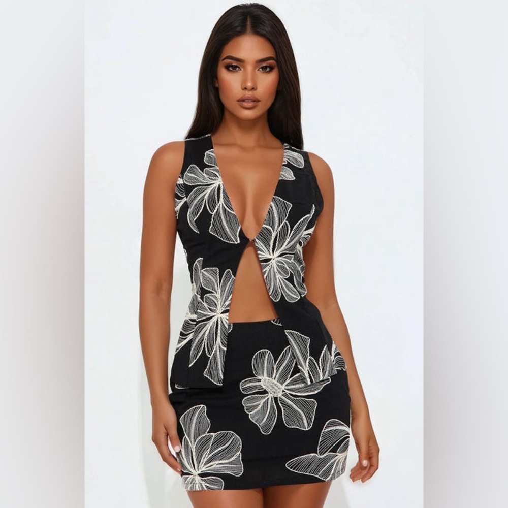 Black Floral Plunge Skirt Set